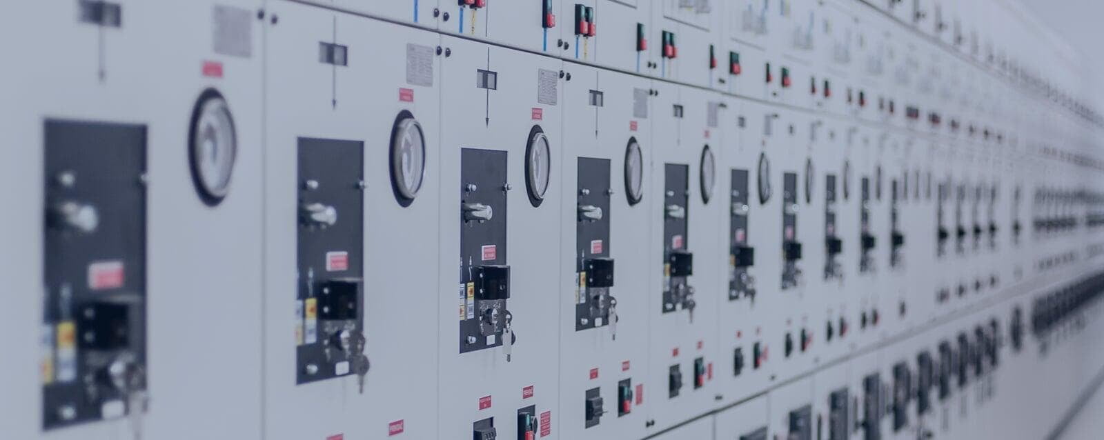 61850 PLUS: substation switchgear with IEC 61850 devices